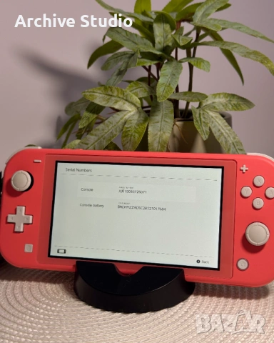 Nintendo Switch Lite Coral + 256GB SD карта! КАТО НОВ!, снимка 7 - Nintendo конзоли - 54508564