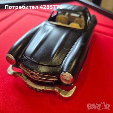 Колекционерски модел Mercedes-Benz 300SL на Bburago