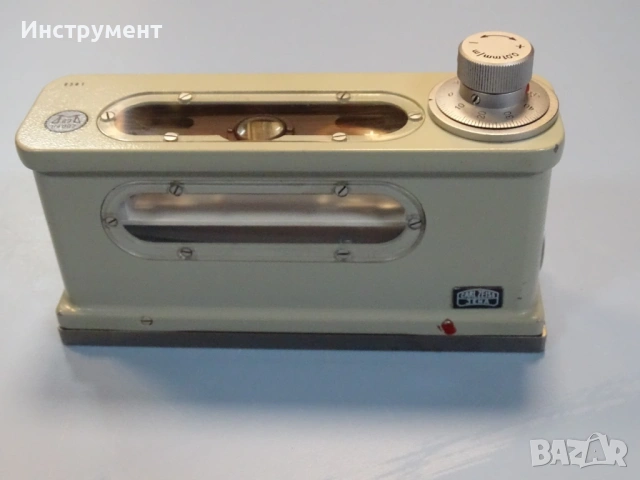 Нивелир машинен Carl Zeis Jena DDR precicion mashine level 0.01 mm/m, снимка 2 - Други инструменти - 54855258