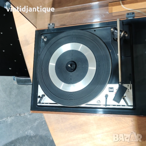 Ретро стерео система Wega Studio 3210, снимка 4 - Антикварни и старинни предмети - 54056460