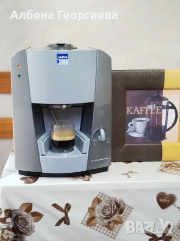 Кафе машина LAVAZZA BLUE 1100 -  капсули , снимка 15 - Кафемашини - 55416957