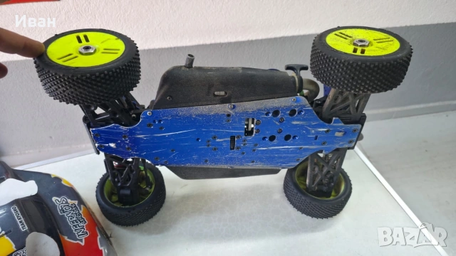 RC бензинова количка kyosho 1:8 , снимка 4 - Коли, камиони, мотори, писти - 54963322