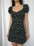 H&M дамска къса рокля с буфан ръкави, копчета отпред и принт цветя и точки р-р S (EU 36), снимка 1