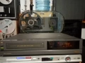Продава се една прекрасна VHS машина TOSHIBA , снимка 1