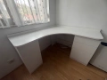 Бяло ъглово бюро, снимка 1