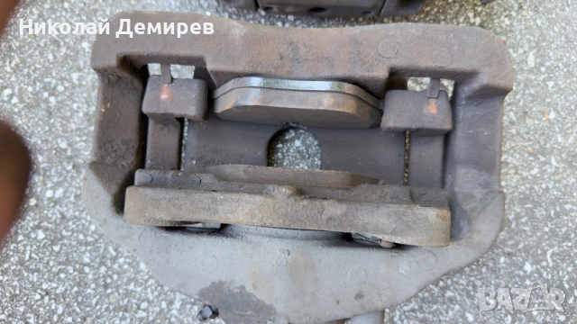 Спирачни апарати предни BMW E-60 530 /218k, снимка 4 - Части - 54843031