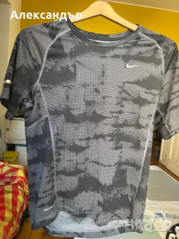 Тениска Nike DRI-FIT, размер S, снимка 4 - Тениски - 55630228
