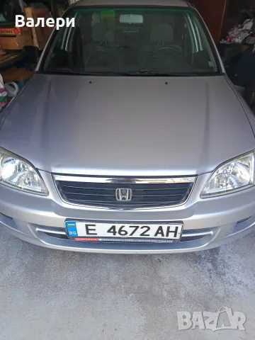 Продавам лек автомобил Honda City1,3-Седан.