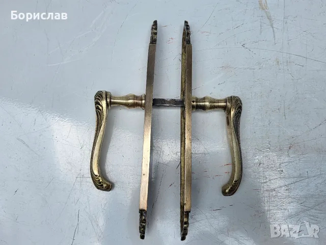 Месингови дръжки за врата