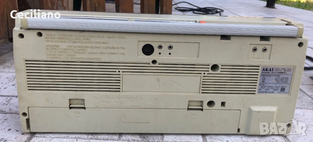 Радиокасетофон Akai AJ456FL, снимка 5 - Радиокасетофони, транзистори - 55260142