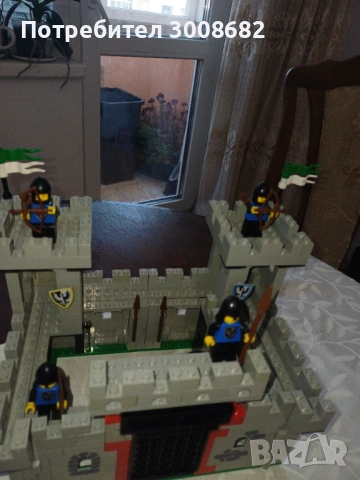 Лего 6073 замък на черните соколи, снимка 4 - Конструктори - 54171442