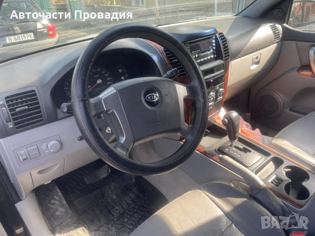Kia Sorento 2.0 crdi, 4x4, 2006 г. на части, снимка 8 - Автомобили и джипове - 54765796