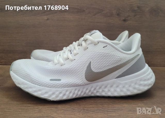 Дамски маратонки Nike-39номер, снимка 2 - Маратонки - 54760170