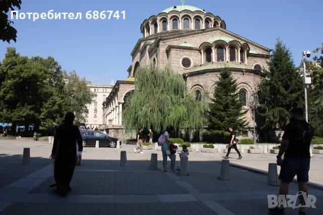 Фотоапарат Canon 1000D с обектив Tamron 18-200 mm 1:3,5-5,6 VC II за Canon (APS-C), снимка 6 - Фотоапарати - 55655799