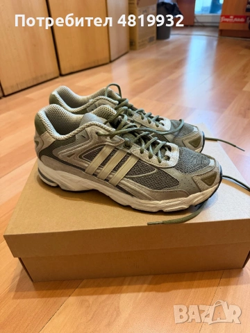 Маратонки Adidas, снимка 3 - Маратонки - 54464517