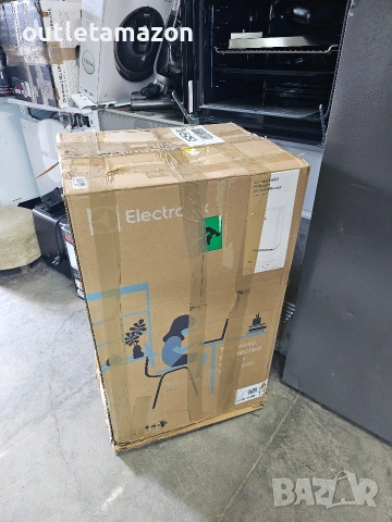 мобилен преносим климатик Electrolux EXP26U339AW Comfort 600 , снимка 8 - Климатици - 54899172