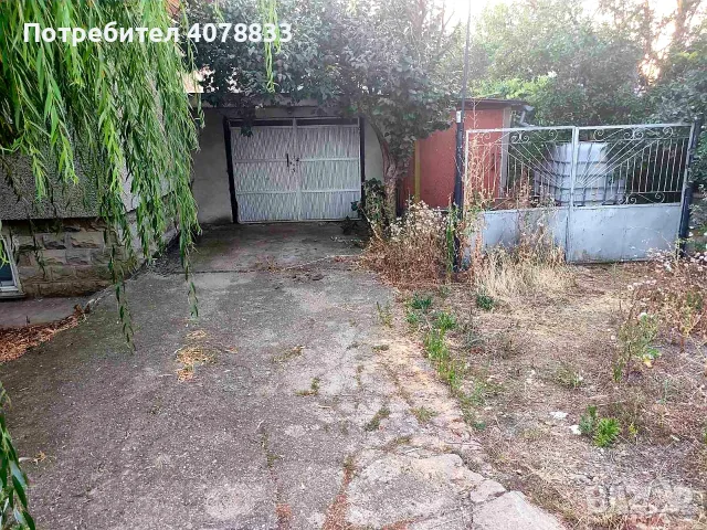 Просторна светла къща с двор в с. Щръклево , снимка 16 - Къщи - 55590030
