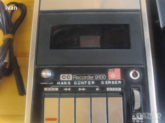 BASF CC RECORDER 9100 ПОРТАТИВЕН КАСЕТОФОН ОТ 1971-1973г.РЕТРО ВИНТИДЖ С КОЖЕН КАЛЪФ ОТЛИЧНО РАБОТЕЩ, снимка 18 - Радиокасетофони, транзистори - 54904268