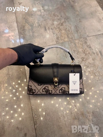 Guess Нова Кожена Дамска Чанта Гес Различни Цветове , снимка 8 - Чанти - 54649776