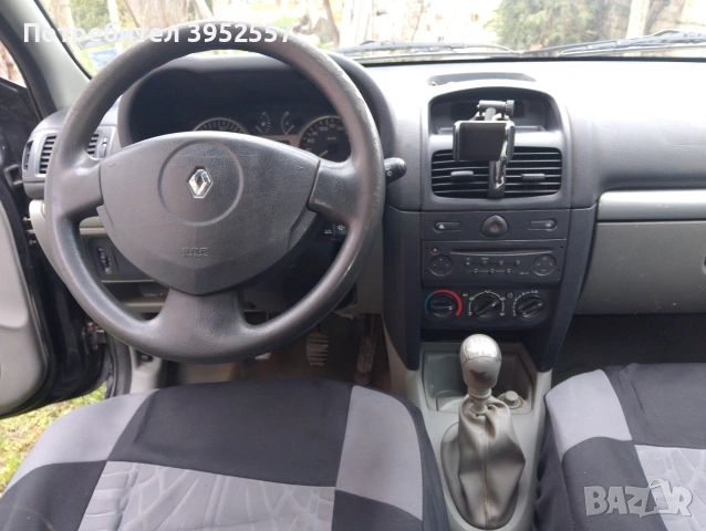 Продавам Renault Clio, снимка 9 - Автомобили и джипове - 54408451
