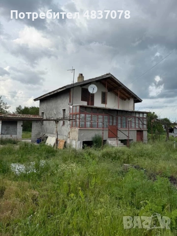 Продава се вила с голям двор в с. Полковник Минково, обл. Добрич, снимка 2 - Къщи - 54662013