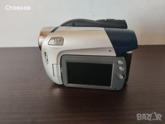 Canon DC301 E Digital DVD Camcorder 36x Advanced Zoom Japan, снимка 11 - Камери - 55544090