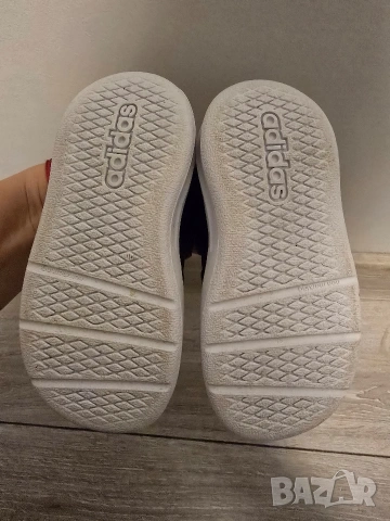 детски кожени кецове Adidas , снимка 3 - Детски маратонки - 54443381