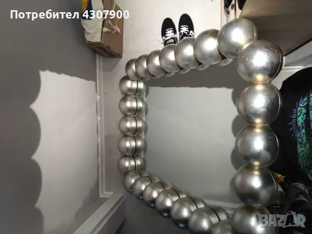Продавам огледало