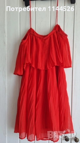 Къса червена солей рокличка Zara, XS