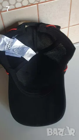 Оригинални нови шапки Puma Mercedes Petronas  , Porsche, Mammut , снимка 14 - Шапки - 55658821