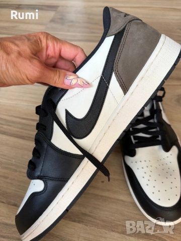 Оригинални нови кецове Jordan 1 Retro Low OG! 52,5 н, снимка 3 - Кецове - 54803489