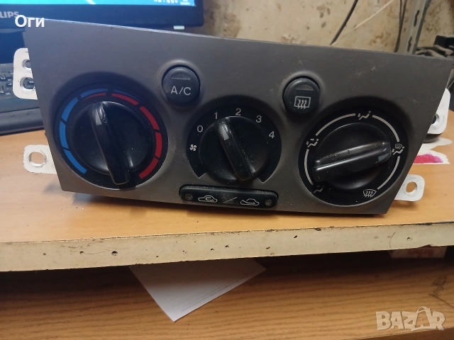 Панел климатик за Мазда Премаси 99-05г.