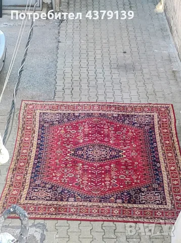Голям килим 2.50/3 м в отлично състояние 