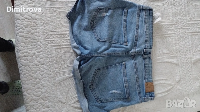 Къси дънкови панталони Bershka , снимка 2 - Дънки - 54962347