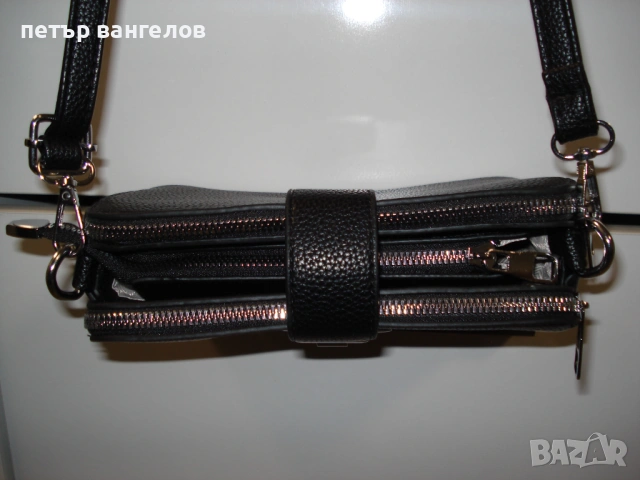 Продавам дамска малка чанта с дълга дръжка., снимка 5 - Чанти - 54055571