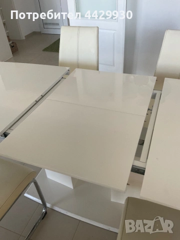 Modern white extendable dining table & 8 cream dining chairs , снимка 5 - Други - 55170919