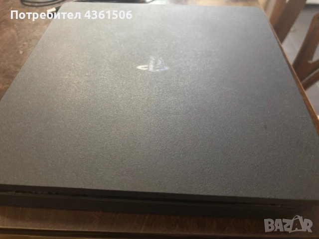 Sony PlayStation 4 с 8 игри, използвано
