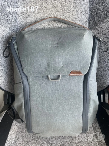 Голяма сива раница: Peak Design Everyday Backpack V2 (20L / 30L)