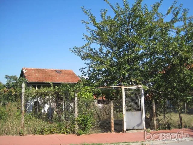 Продава се идеална част от къща с двор в с. Паталеница (махала Баткун), снимка 2 - Къщи - 55670080