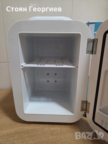 Мини хладилник YASHE Mini Fridge 4 литра 220V-12V DC Бял, снимка 2 - Хладилници - 55156370