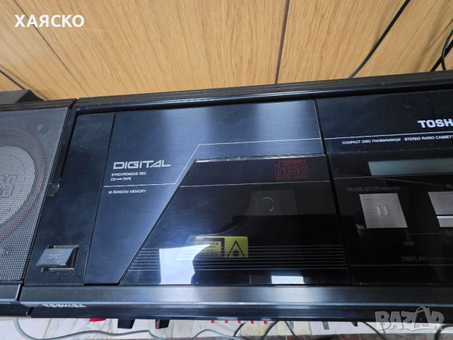TOSHIBA RT-7096, снимка 6 - Радиокасетофони, транзистори - 54781580