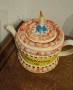 🎂🫖 ВИНТИДЖ ЧАЙНИК „HAPPY BIRTHDAY“ – ПРАЗНИК, ПРЕВЪРНАТ В ПОРЦЕЛАН! 🫖🎂 , снимка 3