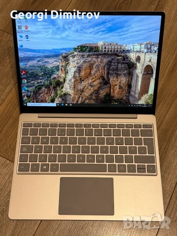 Microsoft Surface Laptop Go i5-1035G1/4RAM/64SSD/Intel UHD Graphics/Touchscreen дисплей