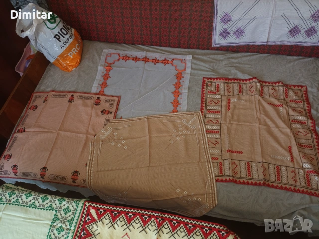 Старинни неупотребявани каренца/покривчици за маса, снимка 2 - Антикварни и старинни предмети - 53952038