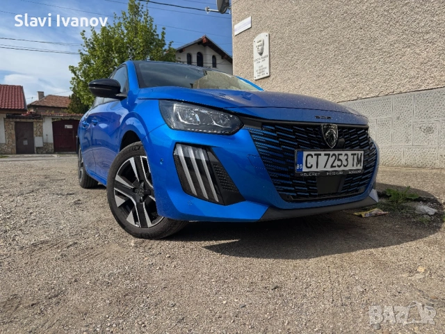 Peugeot 208 ALLURE 1.2 Pure Tech , снимка 8 - Автомобили и джипове - 53919356