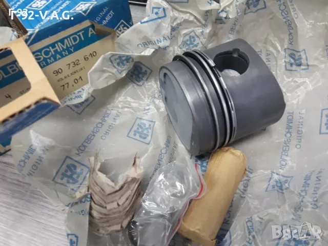 90732610**NEU**KOLBENSCHMIDT**БУТАЛО**КОМПЛЕКТ СЪС СЕГМЕНТИ**77,01** 