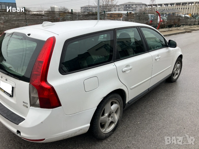Volvo V50 1.6 D 110кс, снимка 5 - Автомобили и джипове - 54105186