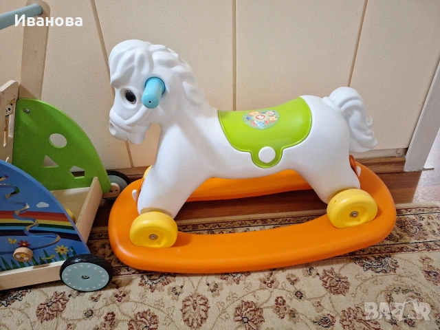 Продавам детско люлеещо конче колело