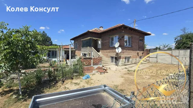 Двуетажна къща село Брод,област Хасково, снимка 16 - Къщи - 55298299