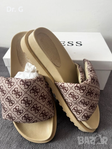 Чехли Guess , снимка 3 - Чехли - 54678464